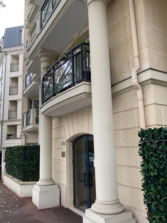 Lieu De Ressourcement A Robinson Apartman Le Plessis-Robinson Kültér fotó